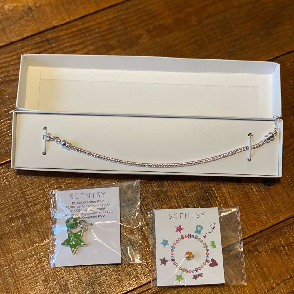 Scentsy bracelet w/charms